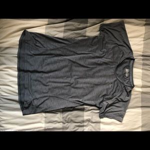 🦋3 for $25🦋 semi fitted workout shirt